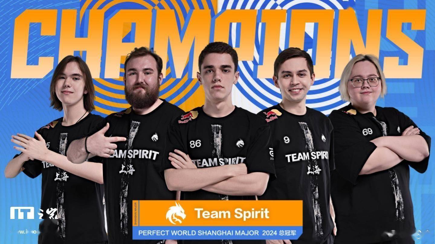 常规赛第八周最佳选手—重庆狼队.Fly